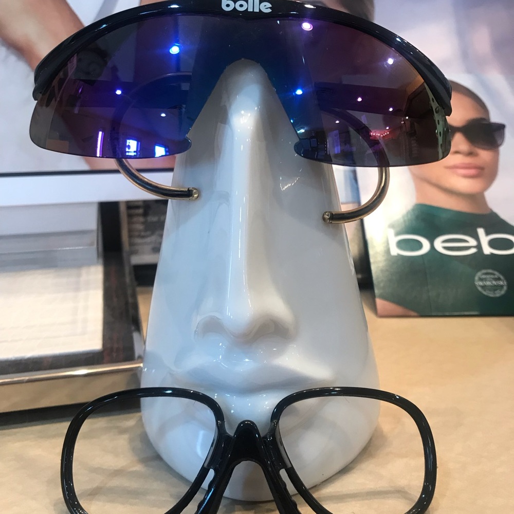 BOLLE polarized sunshield with customizable insert
